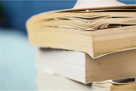 do hardcover books last longer: The durability of hardcovers and their environmental impact